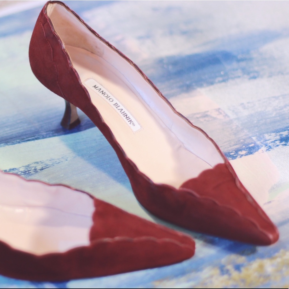 Monolo Blahnik Vintage Suede Kitten Heels 38.5